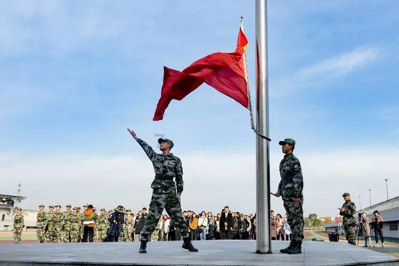 【讲习所·中国与世界】全球从这组数据中感受中国超大规模市场、韧性强、长期前景……